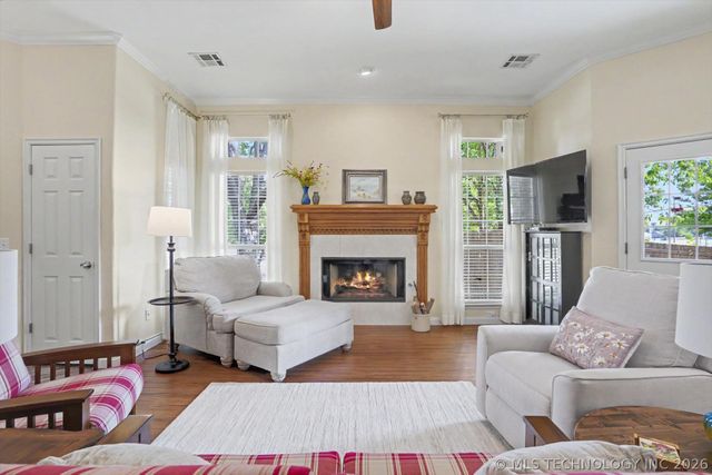 11701 S Forest Court, Jenks, OK 74037