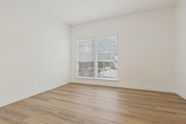 8600 Coppertowne Lane 1707, Dallas, TX 75243