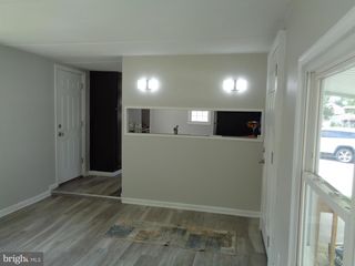 24 COOL BREEZE, Middle River, MD 21220