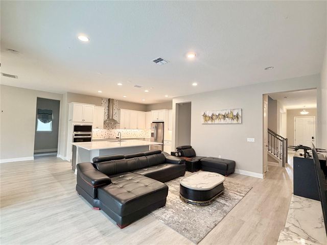 19153 PLANETREE STREET, Orlando, FL 32827