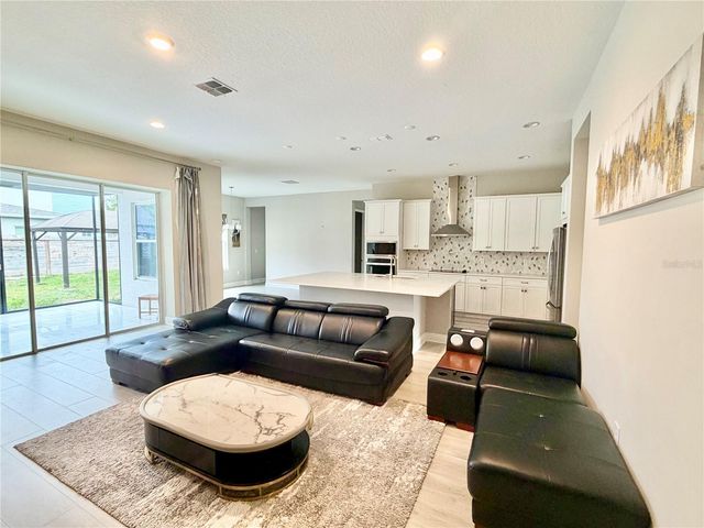 19153 PLANETREE STREET, Orlando, FL 32827