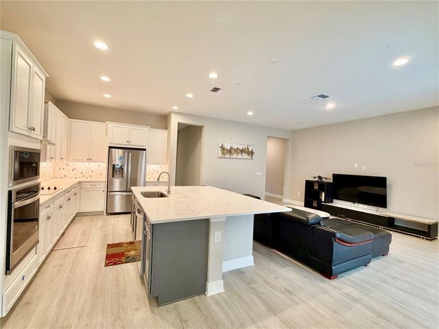 19153 PLANETREE STREET, Orlando, FL 32827