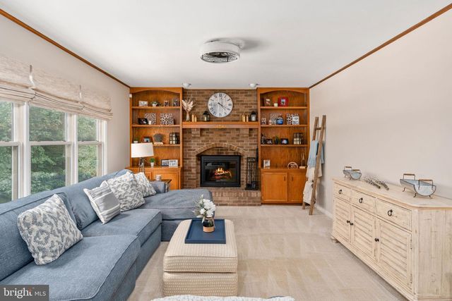 100 BOSCOBEL RD, Fredericksburg, VA 22405
