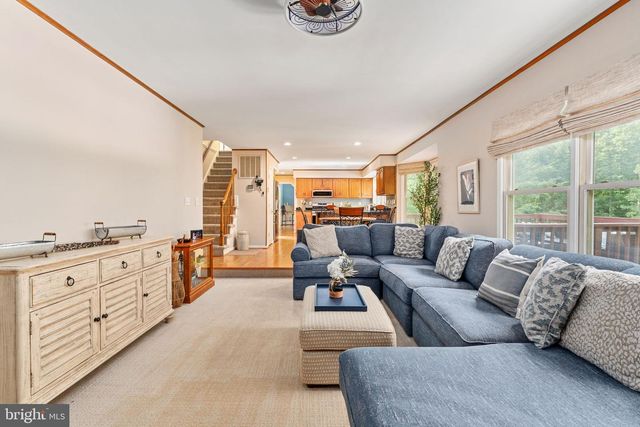 100 BOSCOBEL RD, Fredericksburg, VA 22405