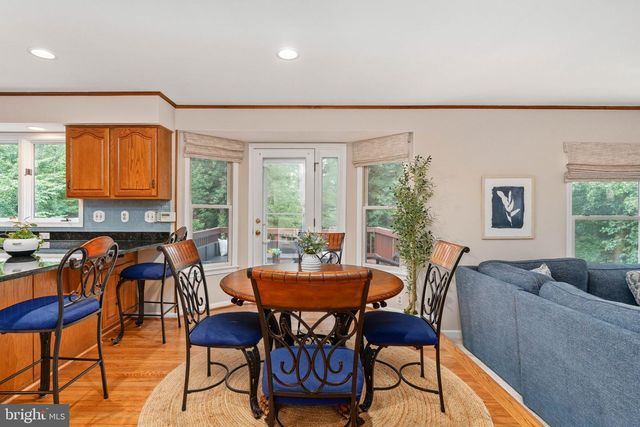 100 BOSCOBEL RD, Fredericksburg, VA 22405