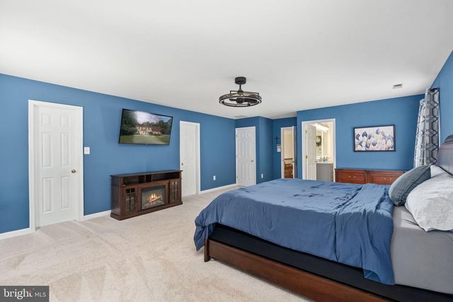 100 BOSCOBEL RD, Fredericksburg, VA 22405