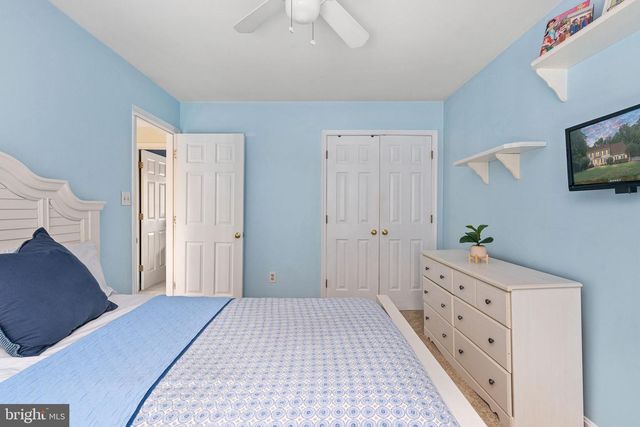 100 BOSCOBEL RD, Fredericksburg, VA 22405