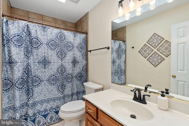 100 BOSCOBEL RD, Fredericksburg, VA 22405