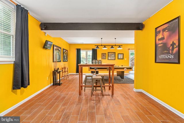 100 BOSCOBEL RD, Fredericksburg, VA 22405