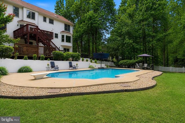 100 BOSCOBEL RD, Fredericksburg, VA 22405