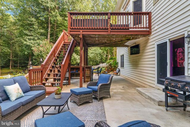 100 BOSCOBEL RD, Fredericksburg, VA 22405