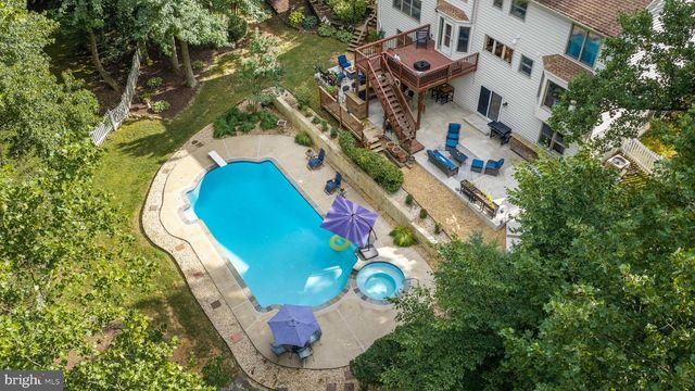 100 BOSCOBEL RD, Fredericksburg, VA 22405