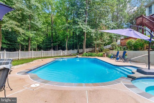 100 BOSCOBEL RD, Fredericksburg, VA 22405