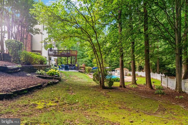 100 BOSCOBEL RD, Fredericksburg, VA 22405