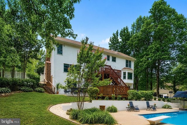 100 BOSCOBEL RD, Fredericksburg, VA 22405