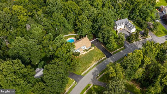 100 BOSCOBEL RD, Fredericksburg, VA 22405