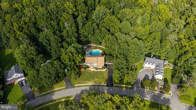 100 BOSCOBEL RD, Fredericksburg, VA 22405