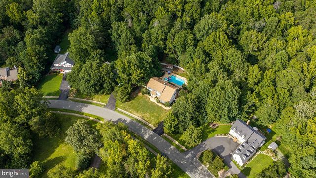 100 BOSCOBEL RD, Fredericksburg, VA 22405