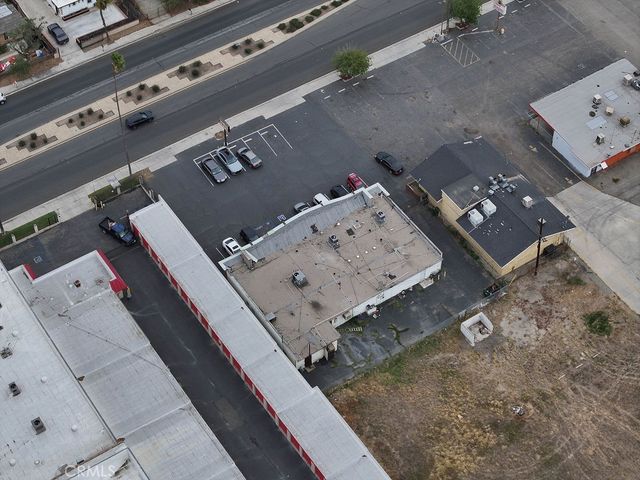 405 Iowa Avenue, Riverside, CA 92507