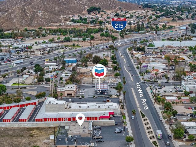 405 Iowa Avenue, Riverside, CA 92507