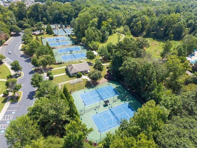 6142 Longleaf Drive, Hoschton, GA 30548