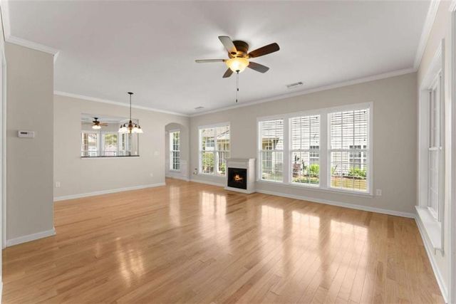 6142 Longleaf Drive, Hoschton, GA 30548