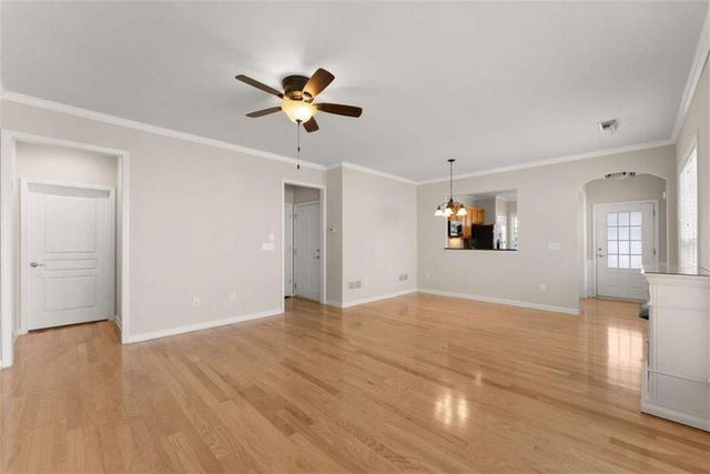 6142 Longleaf Drive, Hoschton, GA 30548