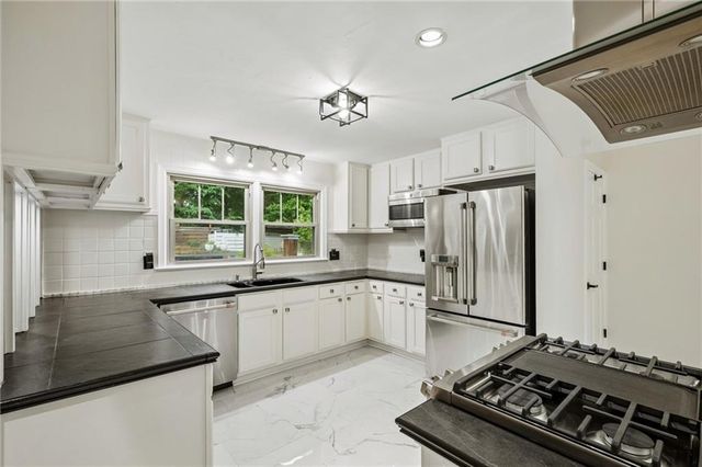 97 Osner Drive, Atlanta, GA 30342