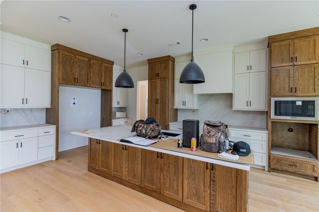 3611 Beaverhead Way, Bentonville, AR 72712