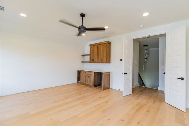 3611 Beaverhead Way, Bentonville, AR 72712