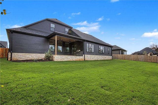 3611 Beaverhead Way, Bentonville, AR 72712