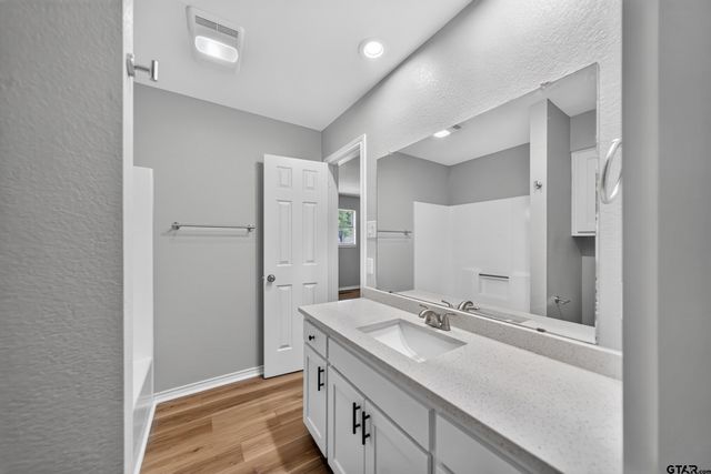 5309 Matney Ln, Tyler, TX 75707