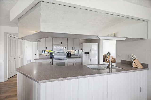 1720 SKLAR COURT, Venice, FL 34293