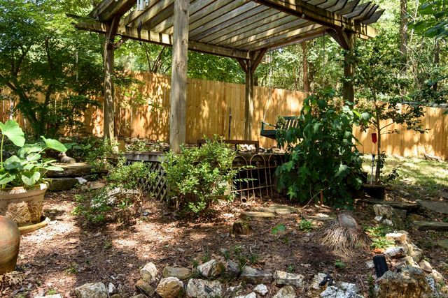 130 Pebble Beach Drive, Little Rock, AR 72212