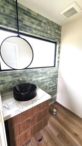 227 Hill Dr, Vista, CA 92083