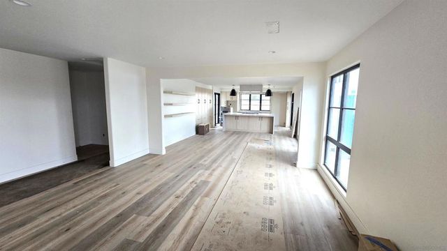 227 Hill Dr, Vista, CA 92083