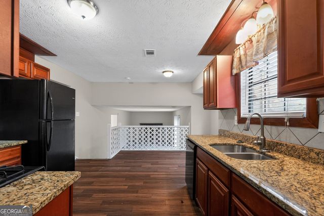 1039 Nimblewood Way, Stone Mountain, GA 30088