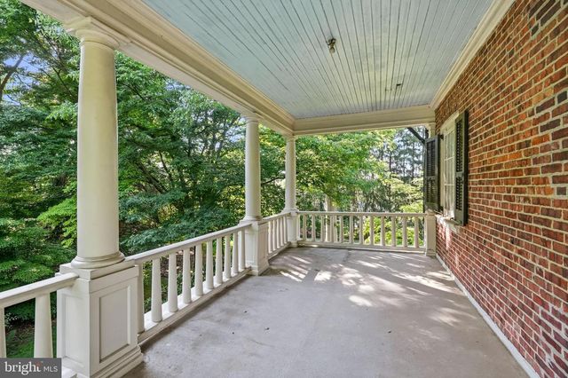 443 SAINT DAVIDS AVE, Wayne, PA 19087