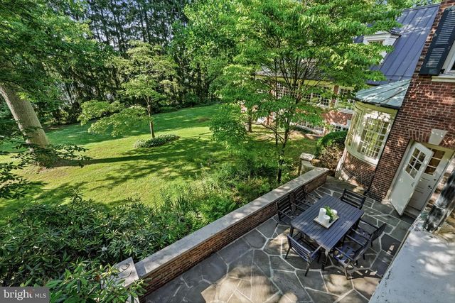 443 SAINT DAVIDS AVE, Wayne, PA 19087