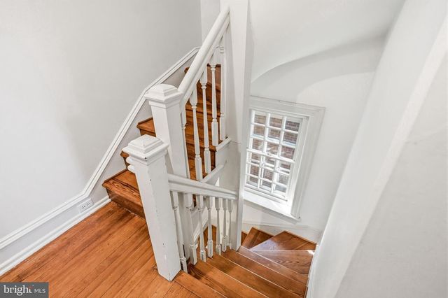 443 SAINT DAVIDS AVE, Wayne, PA 19087