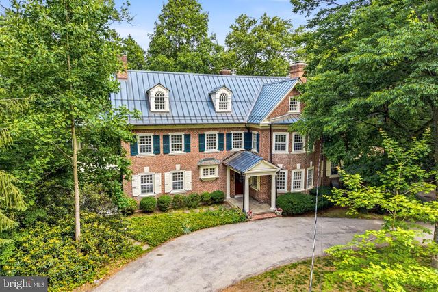 443 SAINT DAVIDS AVE, Wayne, PA 19087