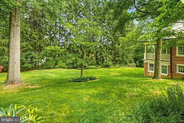 443 SAINT DAVIDS AVE, Wayne, PA 19087
