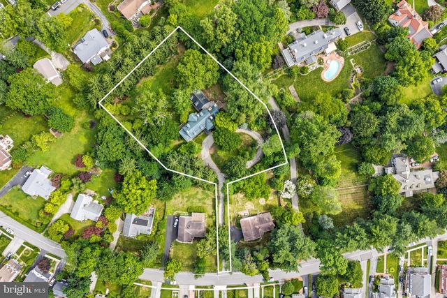 443 SAINT DAVIDS AVE, Wayne, PA 19087