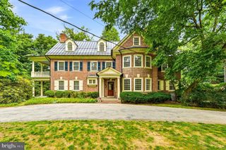443 SAINT DAVIDS AVE, Wayne, PA 19087