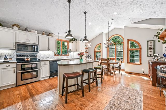 78 Folk Rd, Delaware Twp, PA 16124