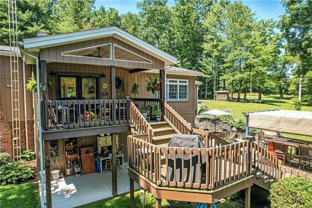 78 Folk Rd, Delaware Twp, PA 16124