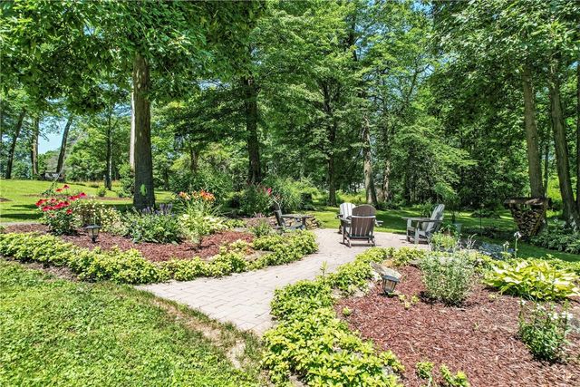 78 Folk Rd, Delaware Twp, PA 16124