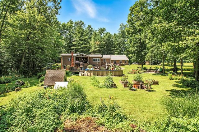 78 Folk Rd, Delaware Twp, PA 16124