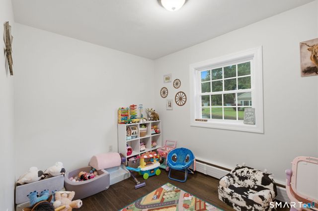 11 Lake Road, Portland, CT 06480