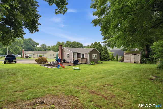 11 Lake Road, Portland, CT 06480